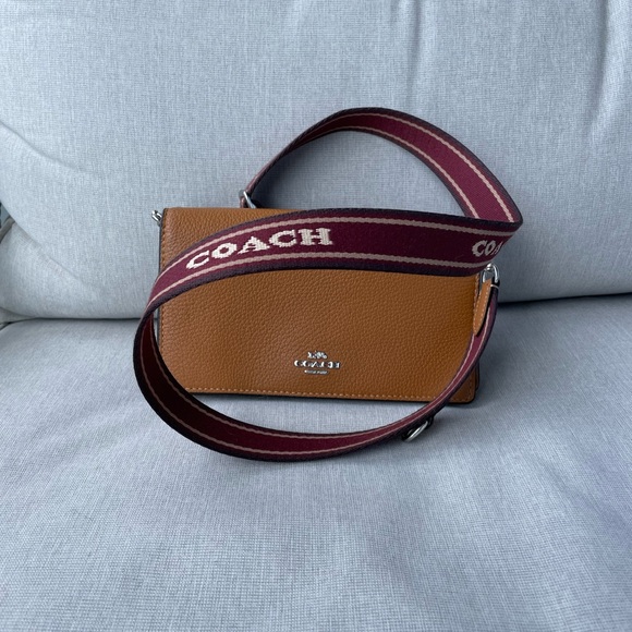Coach Anna Foldover Clutch Crossbody - Picture 4 of 6